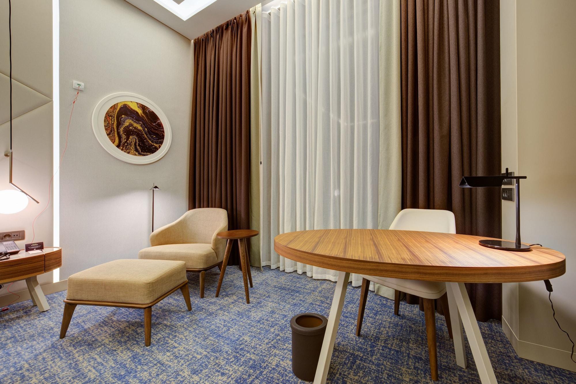 Hotel Doubletree By Hilton Adana Esterno foto