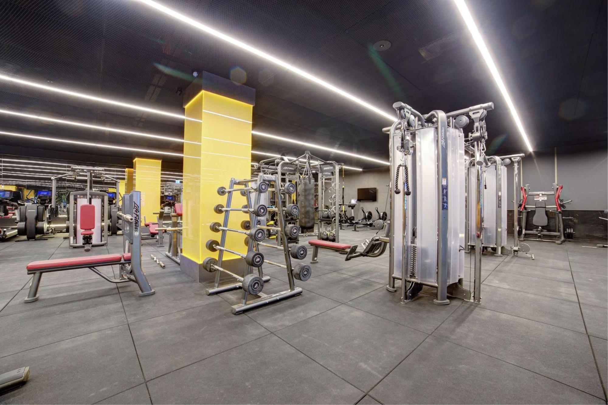 Hotel Doubletree By Hilton Adana Esterno foto