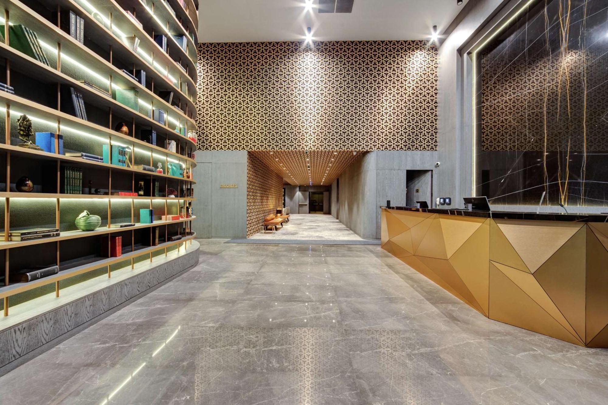 Hotel Doubletree By Hilton Adana Esterno foto