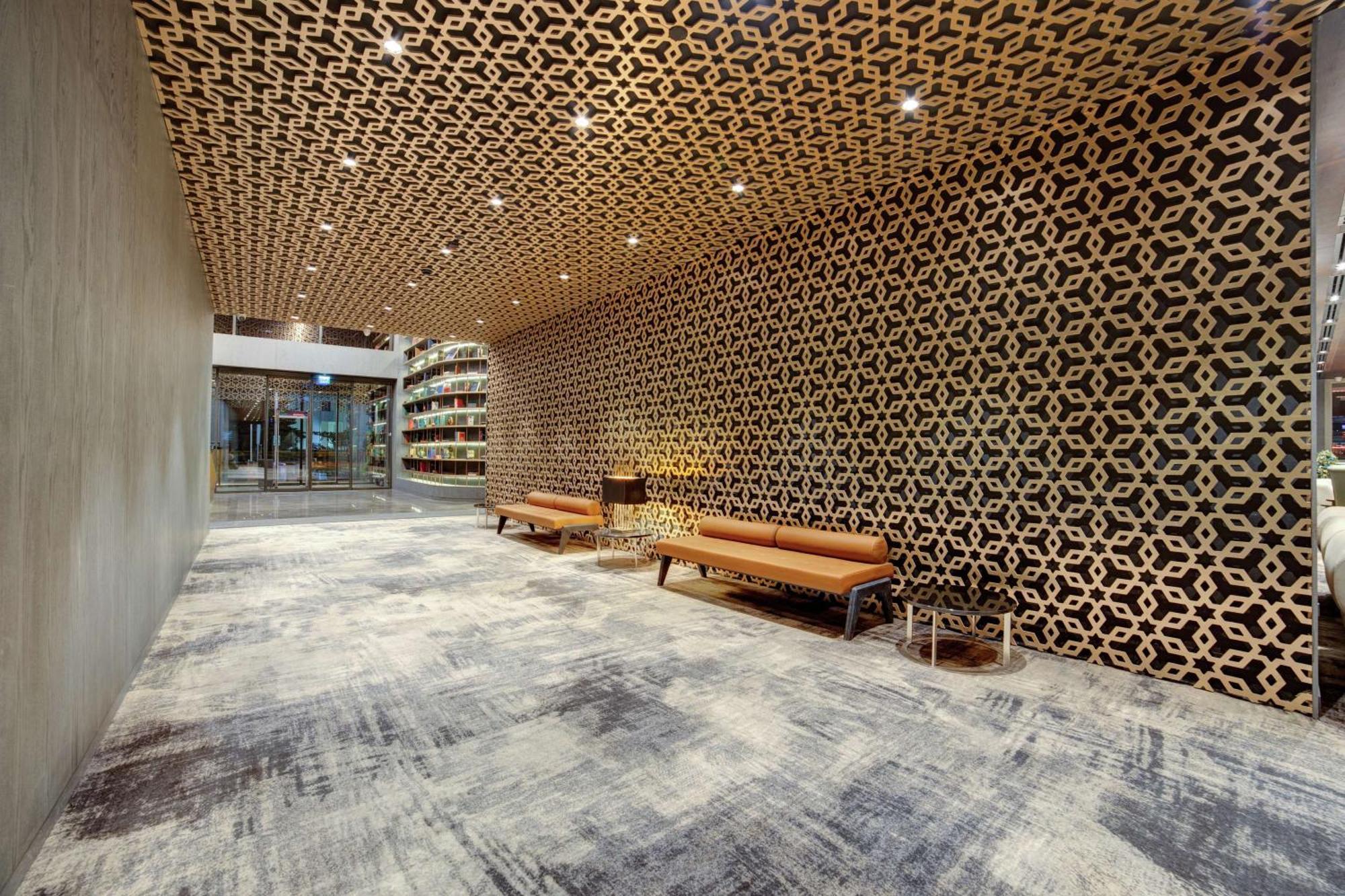 Hotel Doubletree By Hilton Adana Esterno foto