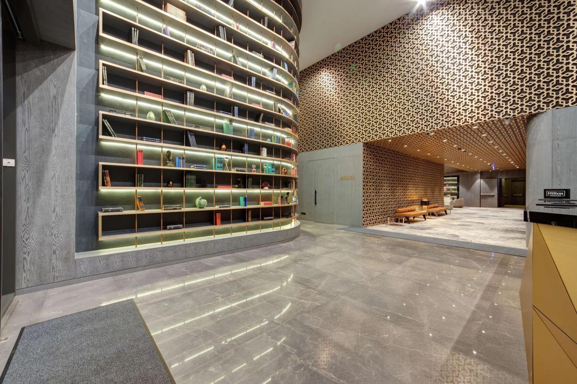 Hotel Doubletree By Hilton Adana Esterno foto